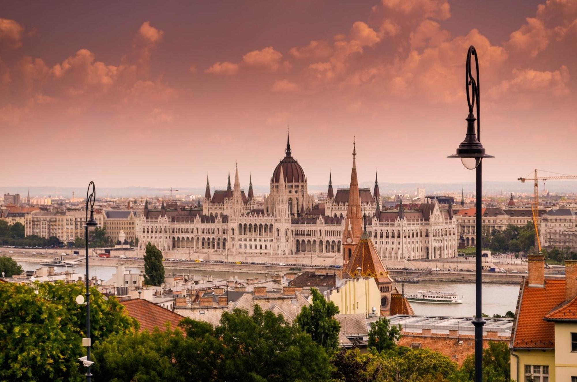 Just Chillin Apt-Budapest Most Historic Landmarks Экстерьер фото